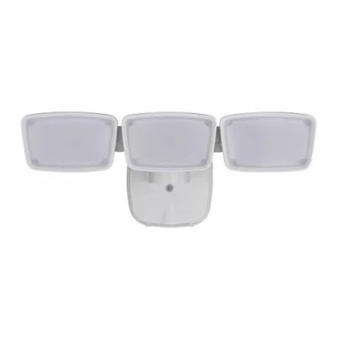 Best Reviews Of Patriot Lighting® Dualux White Led Triple Head Dusk-To-Dawn Outdoor Security Flood Light