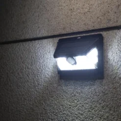 New Patriot Lighting® Solar Integrated Led Motion Sensor Wedge Landscape Light